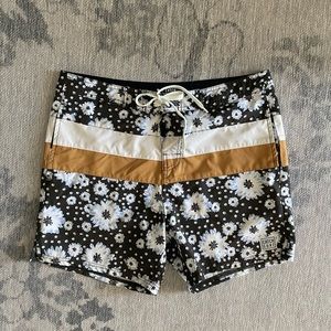 Catch Surf men’s board shorts.